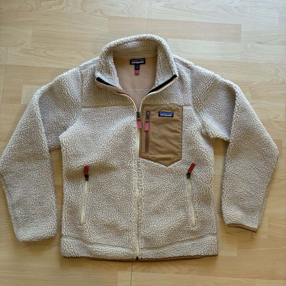 Patagonia Women's Classic Retro-X Fleece Jacket, Natural/Nest Brown M